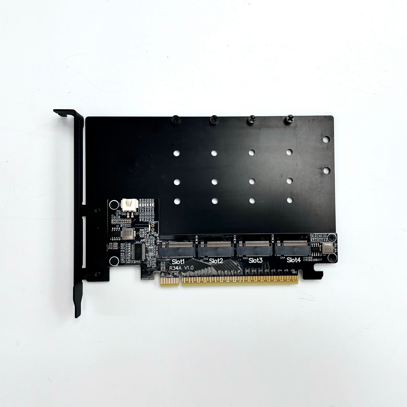 بطاقة تقسيم R34A PCIe 5.0 x16  - مراجعة Quad M.2 Nvme Pcie Bifurcation Card وسعره